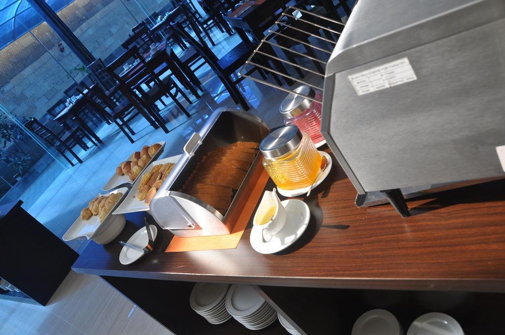 Pandanaran Hotel Semarang Zewnętrze zdjęcie