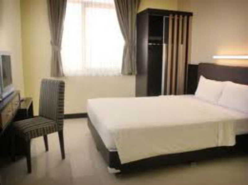 Pandanaran Hotel Semarang Zewnętrze zdjęcie