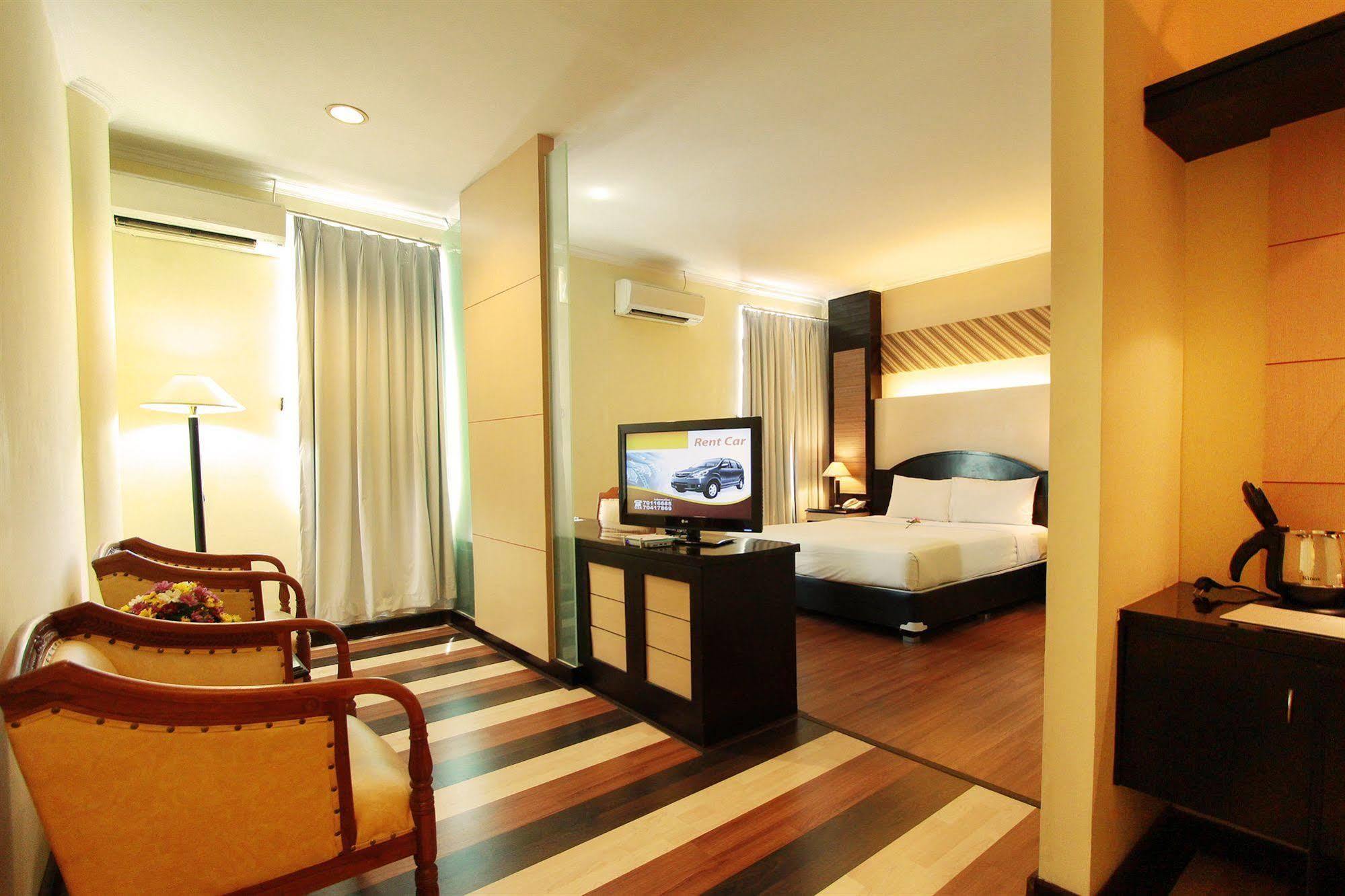 Pandanaran Hotel Semarang Zewnętrze zdjęcie