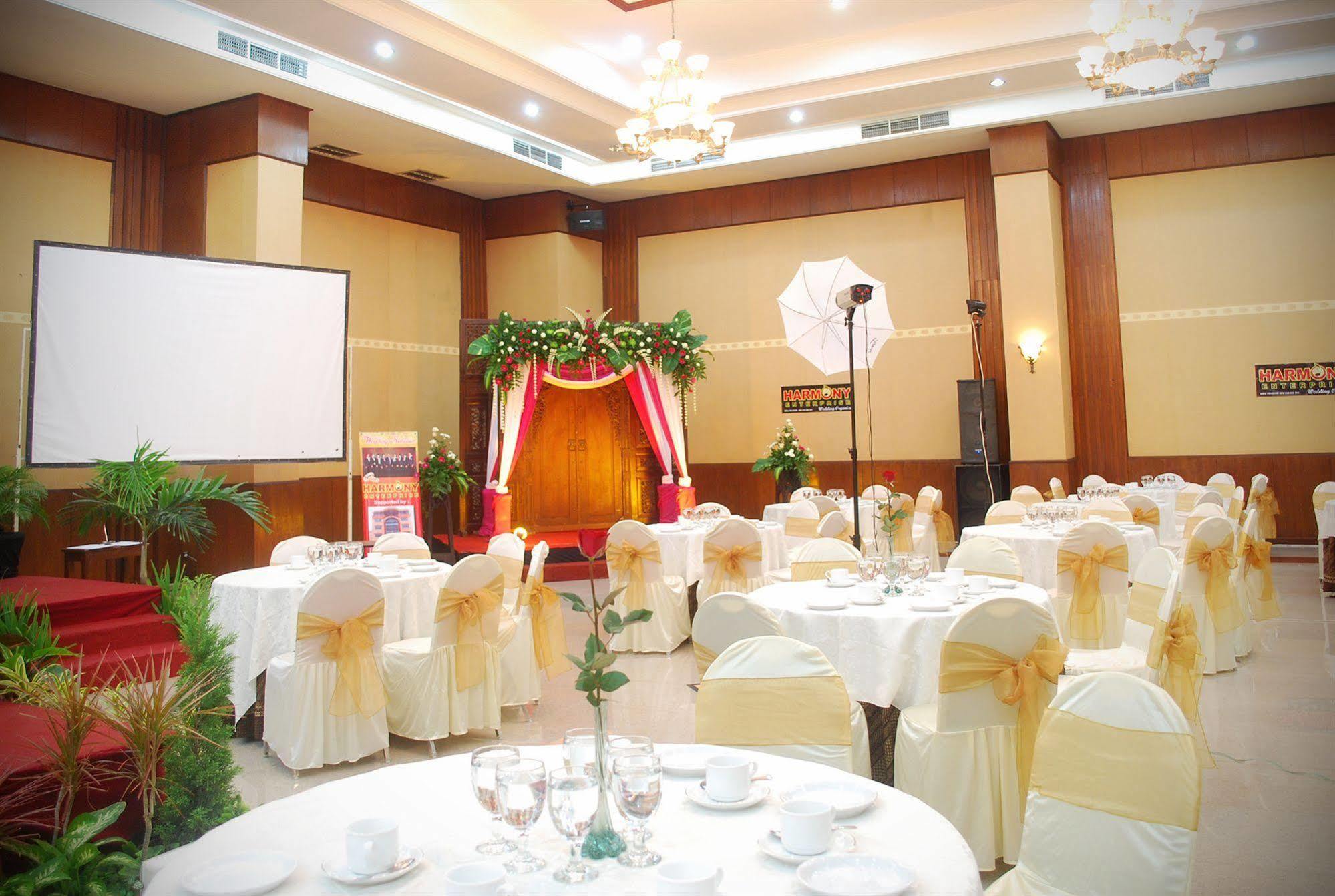 Pandanaran Hotel Semarang Zewnętrze zdjęcie