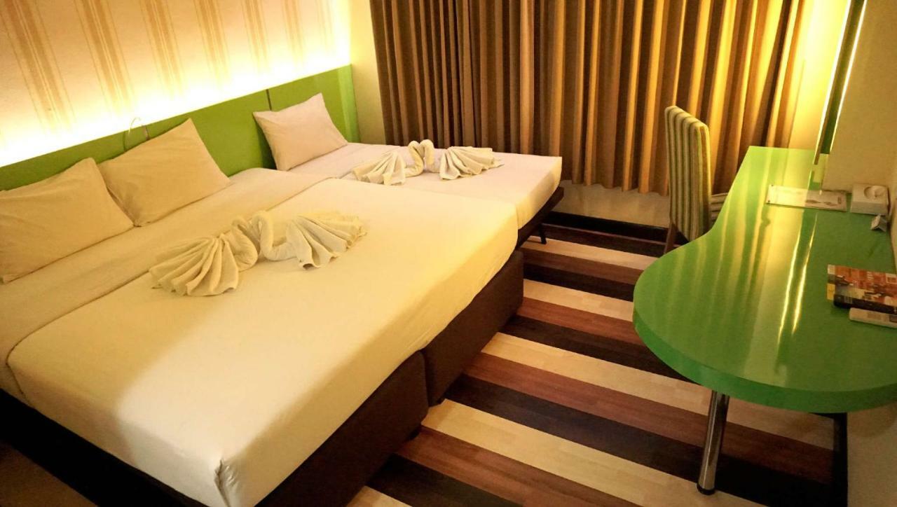 Pandanaran Hotel Semarang Zewnętrze zdjęcie